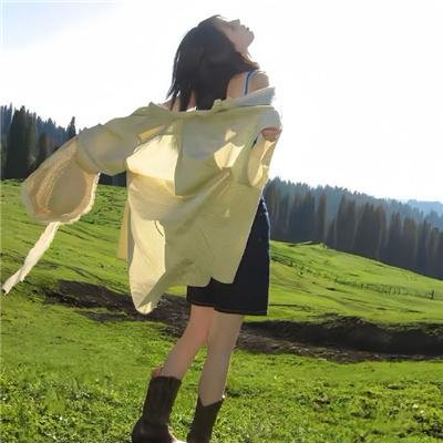 八个拔河女